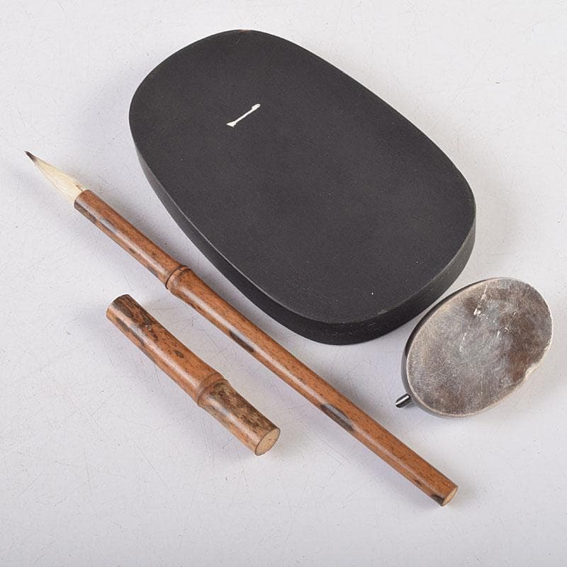 書道具　桐彫抜　螺鈿装飾　硯箱　在銘　硯　水滴　筆　一式　目録付　M　R9185