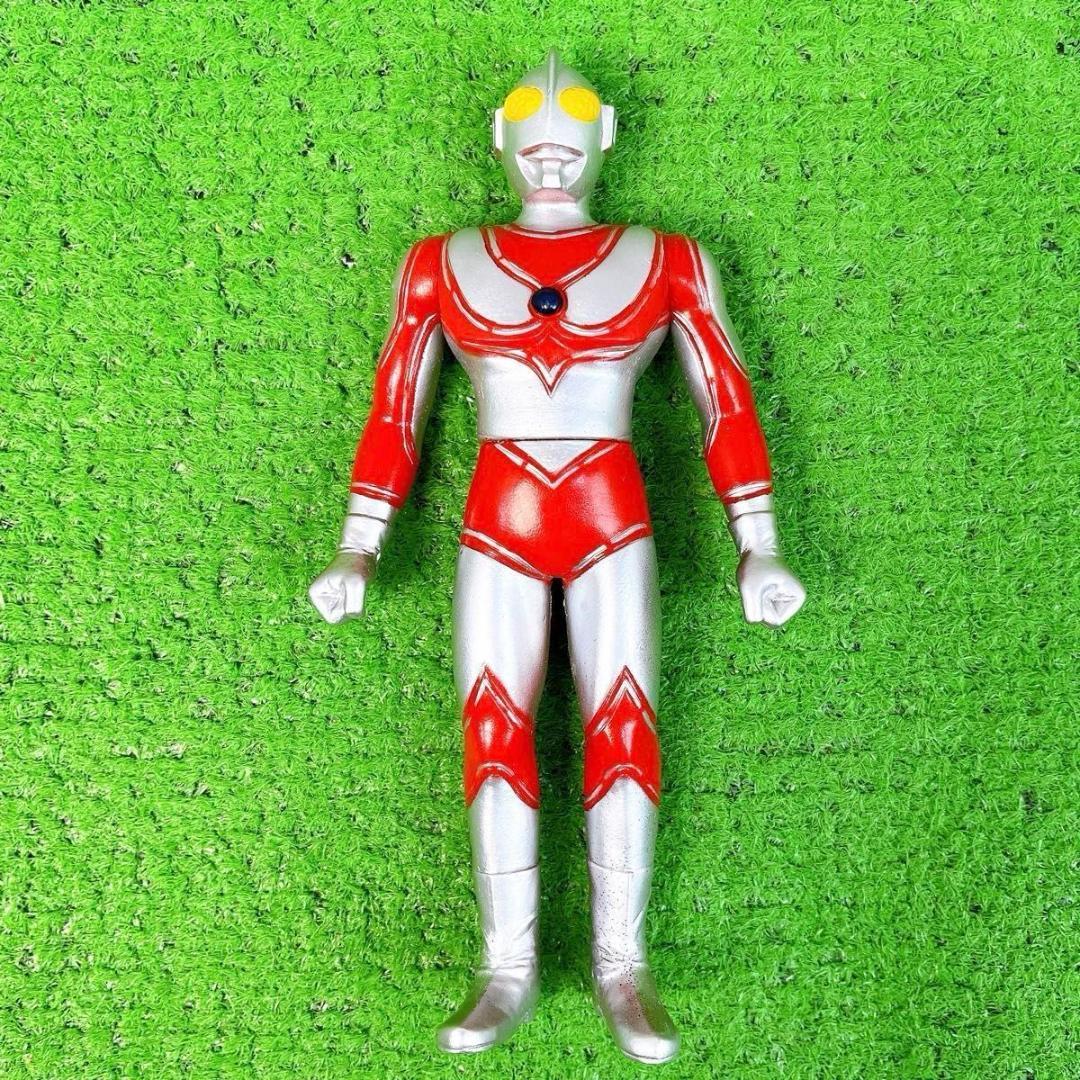 バンダイ ウルトラマンヒーローズ ウルトラ怪獣 帰ってきたウルトラマン ソフビ