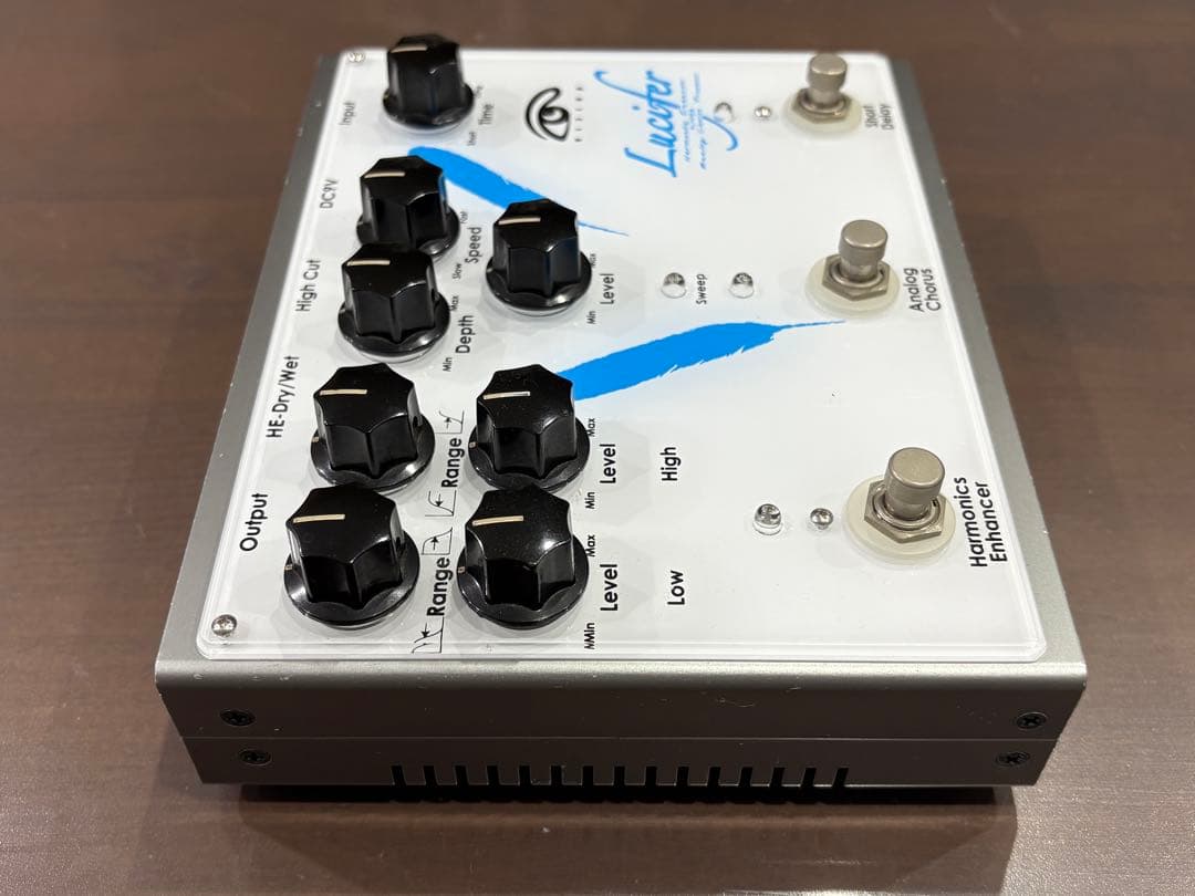 VIZION LUCIFER ギター用エフェクター　アナログコーラスぺダル