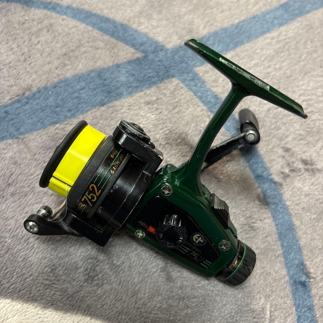 ABU Garcia Cardinal 752 スピニングリール