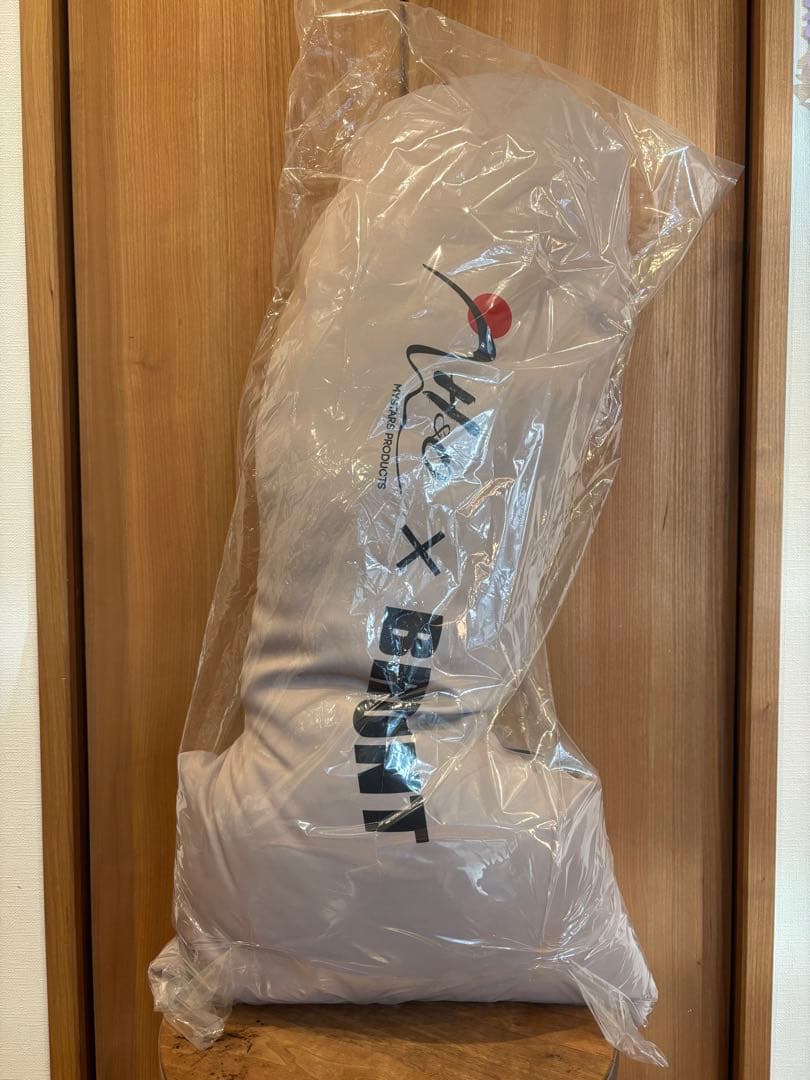 BRUNT h&o ラストショットクッション　タンカラー　新品未開封