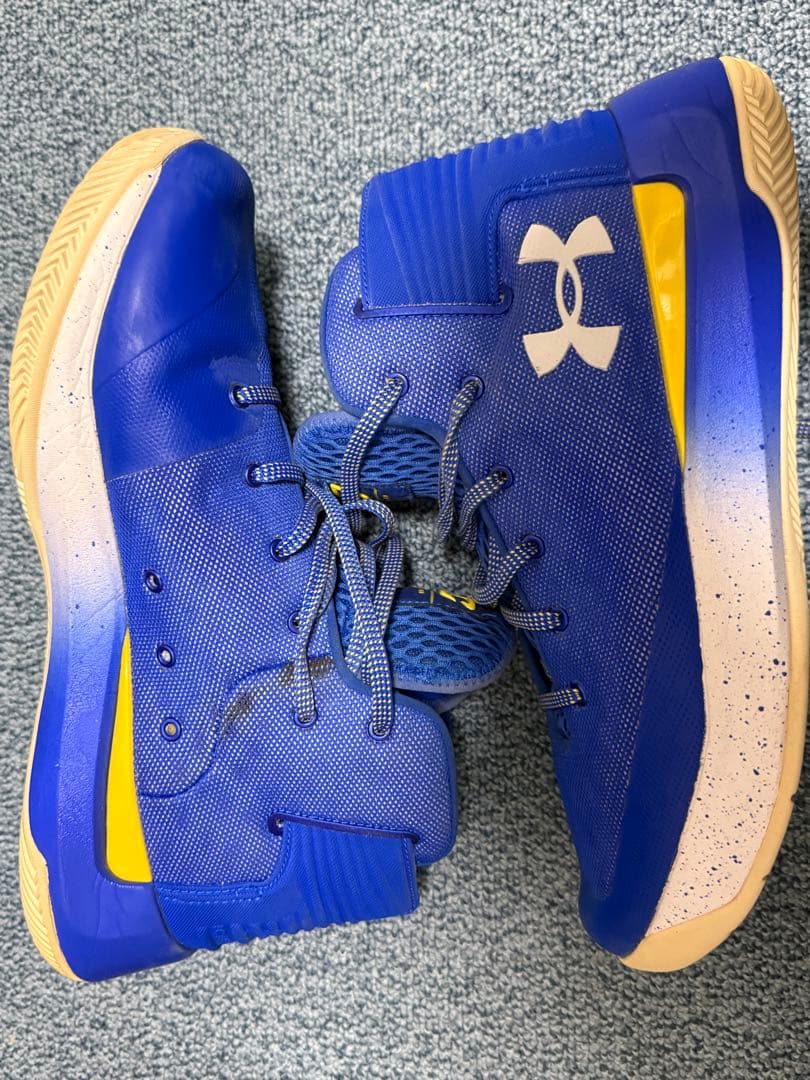 アンダーアーマー カリー3ZERO