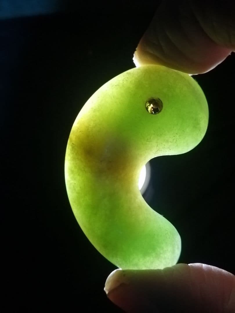 ★古墳期『糸魚川翡翠勾玉』出土品。5.0cm【超琅玕翡翠】最高峰の巨大勾玉です。