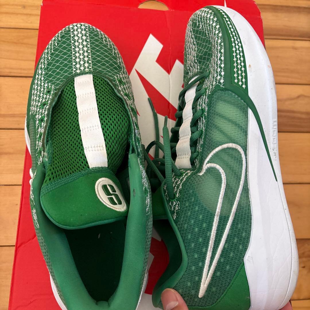 Nike バスケットボールシューズ 緑色