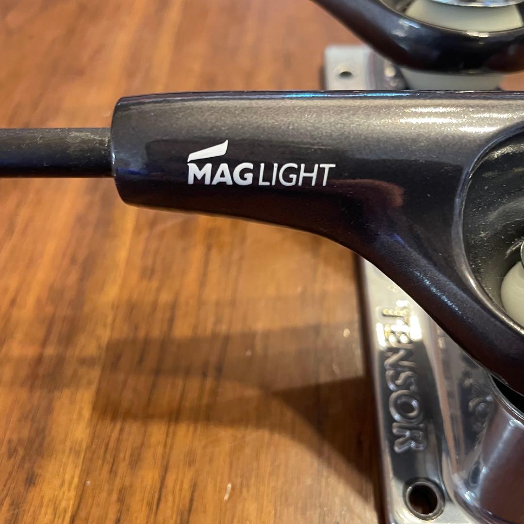 テンサー　マグライト　5.5 未使用　スケートボードトラック　スケボートラック