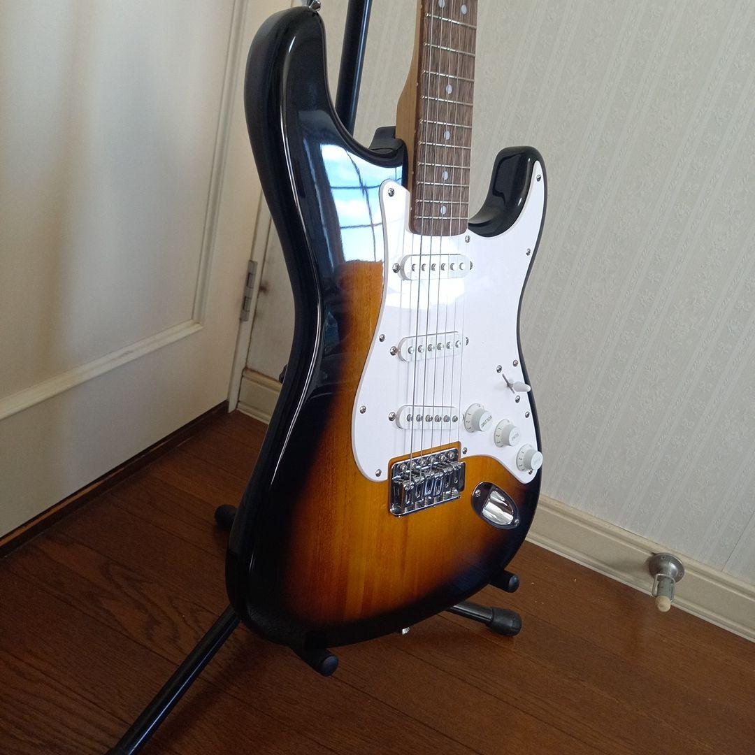 『軽量美品』Squier BY Fender　　BULLET　 STRAT