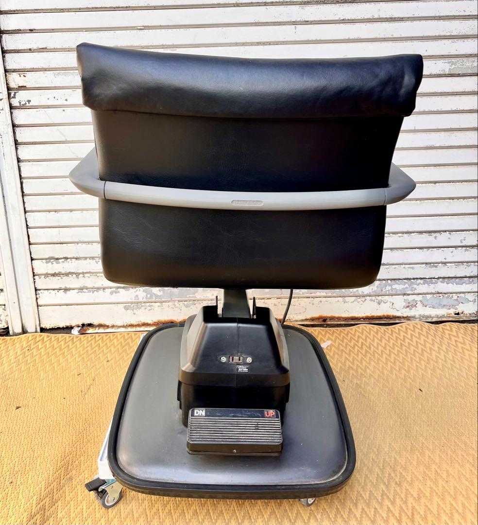 ③-1【送料無料】タカラベルモント SU-922 美容室 理容室 電動チェア