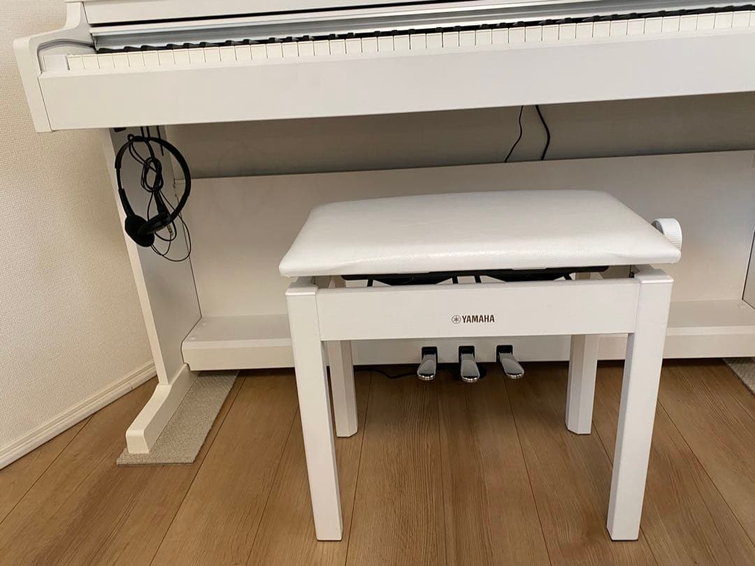 【値下げ！】Yamaha YDP-165WH ホワイトウッド調 電子ピアノ
