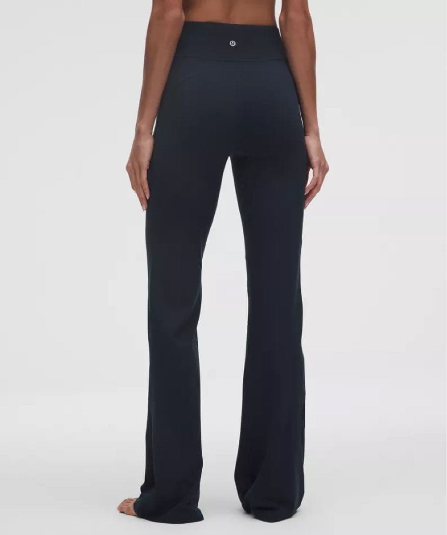 Lululemon ルルレモンGrooveハイライズブーツカットパンツショート