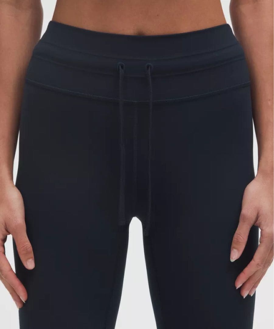 Lululemon ルルレモンGrooveハイライズブーツカットパンツショート