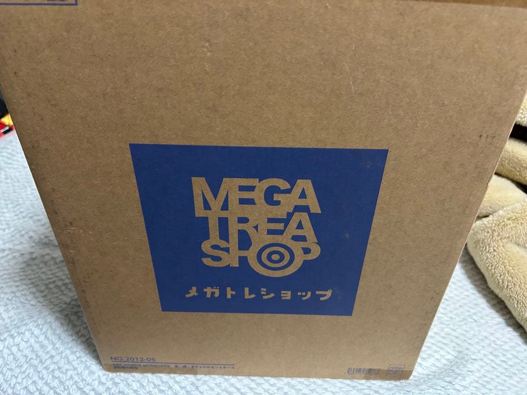 真紅眼の黒竜 遊戯王フィギュア 新品、未開封