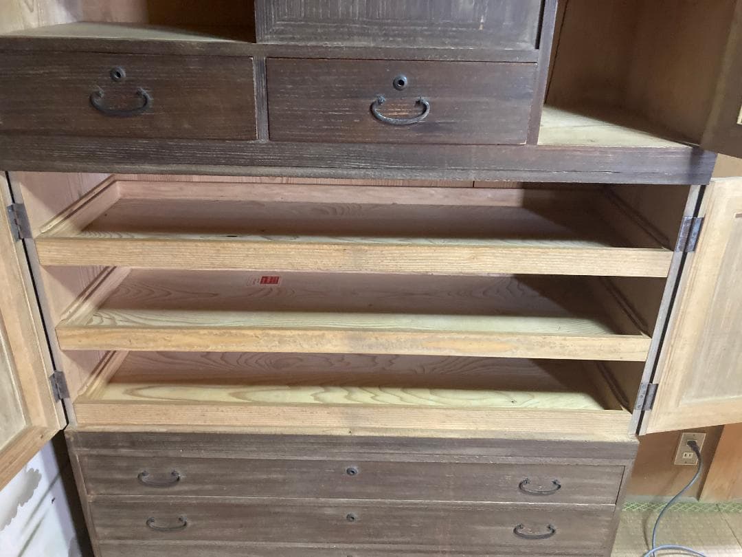 桐箪笥 昭和レトロ アンティーク 時代家具 【お引取りも可 送料分値引きします】