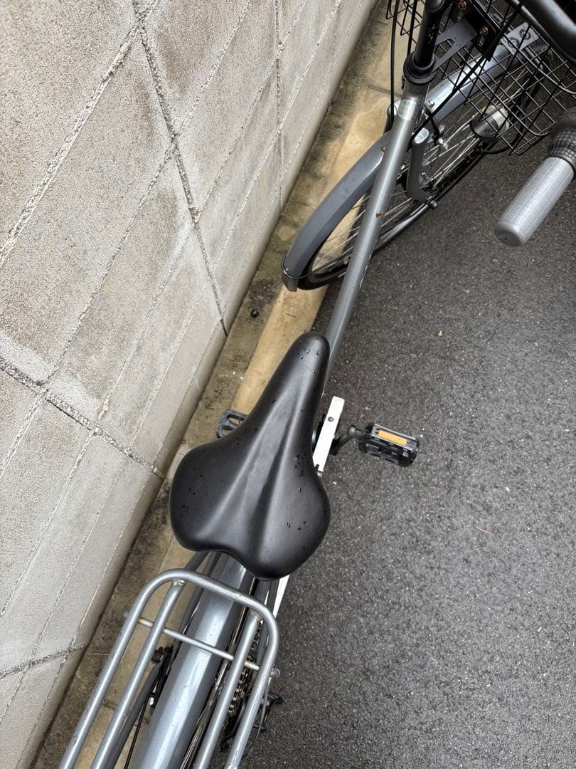 シティサイクル　グレー