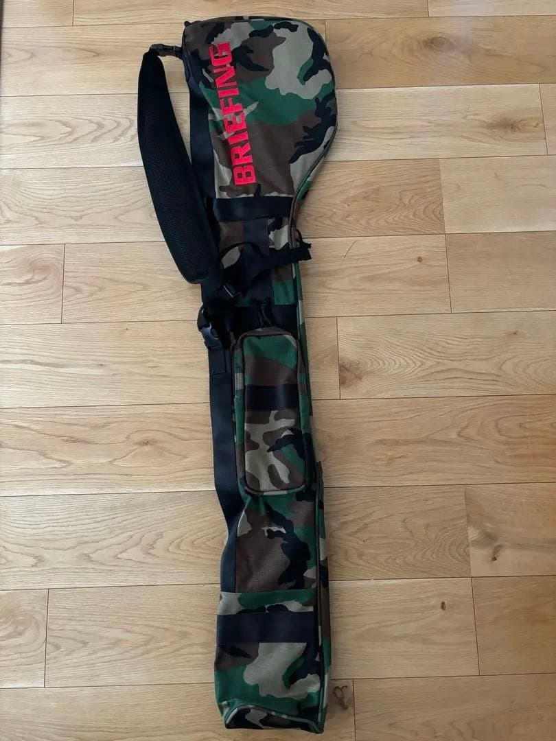 新品未使用！BRIEFINGのカモフラージュ キャディバッグ（クラブケース）