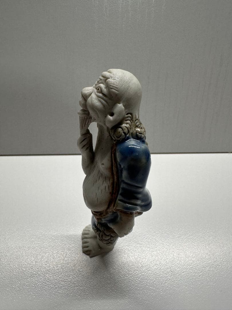 根付　陶器　瑠璃鉄釉鶴仙人根付