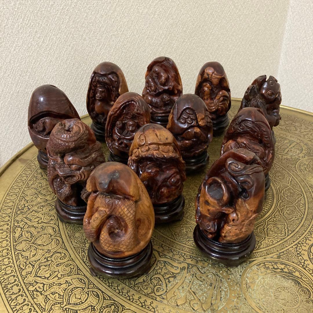 薔薇の根　珍品　中国　彫刻干支置物　12種　中国美術　根付けなどお好きな方