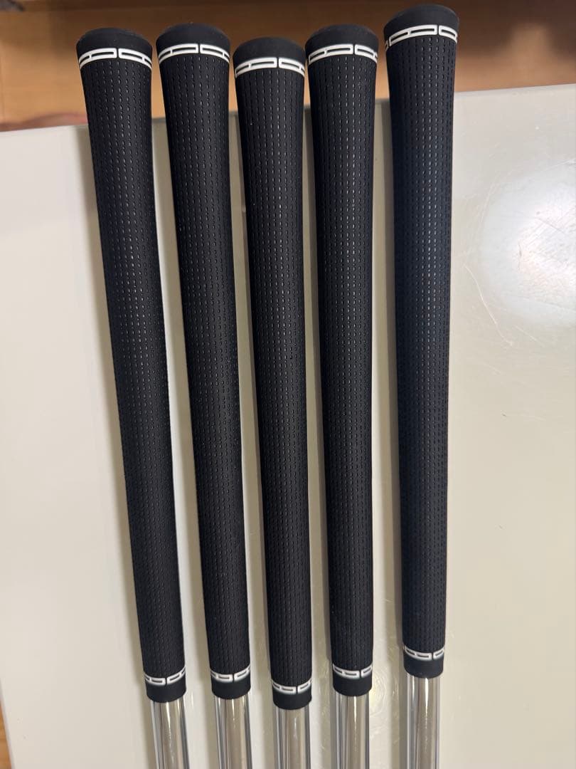 O*s様 美品タイトリストT150 2025 P〜6 AMTシルバー