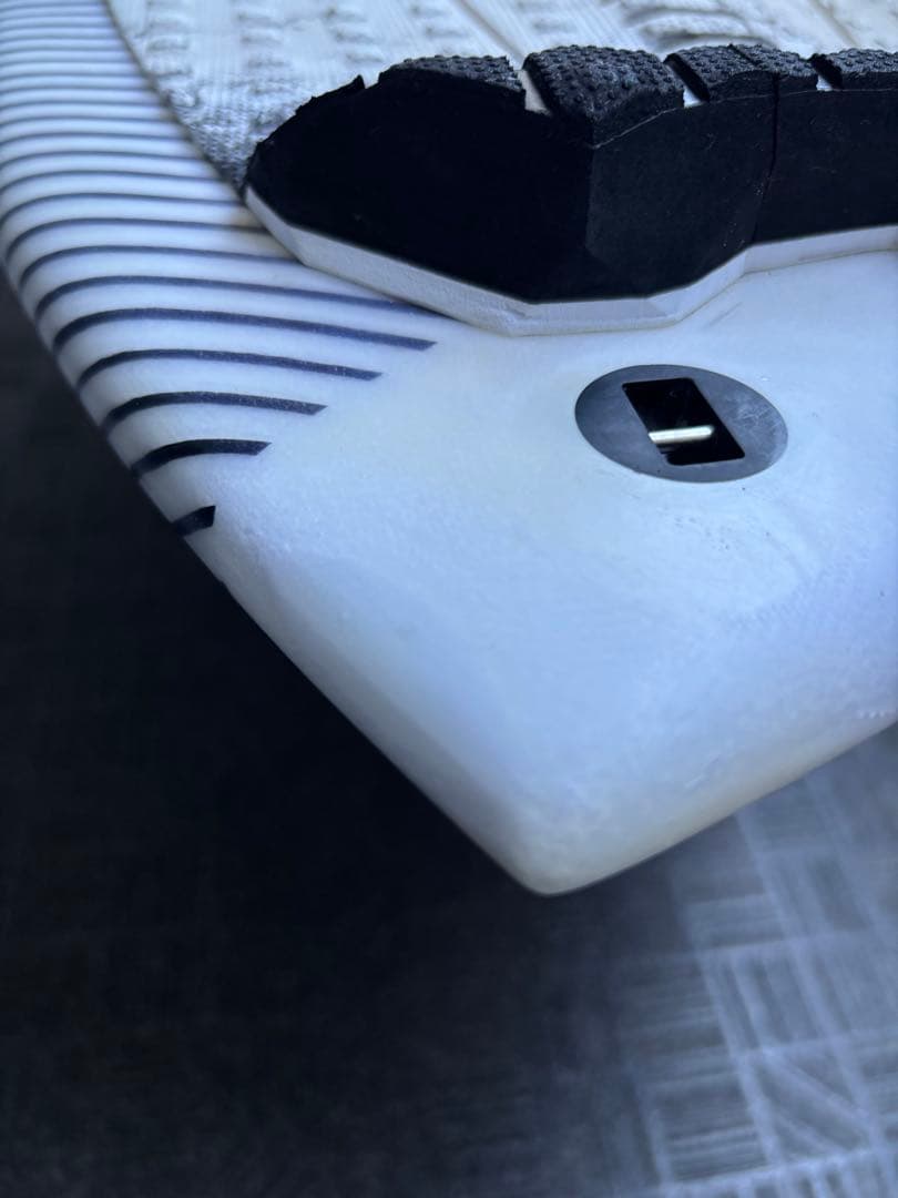 シャープアイサーフボード ディスコチーター 5'6 30L 藤沢手渡しで値引き！