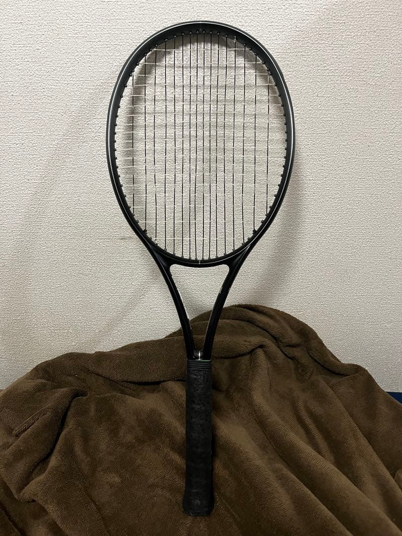 RF01PRO フェデラー　ラケット