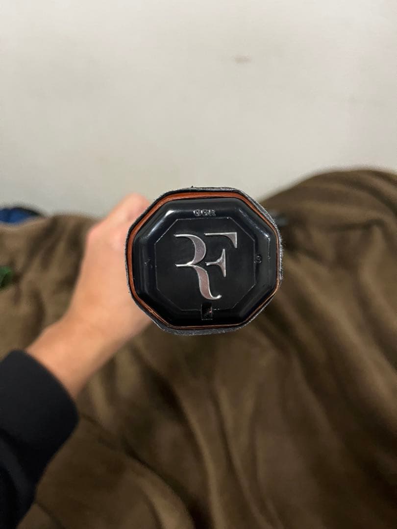 RF01PRO フェデラー　ラケット