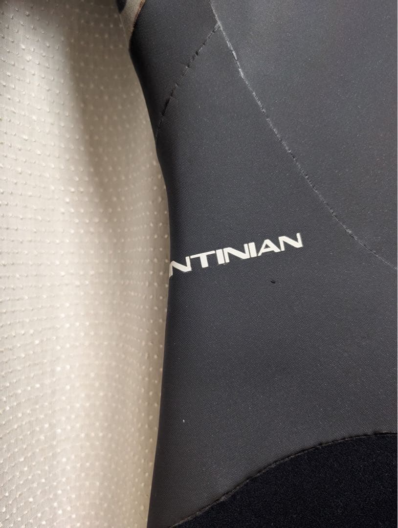 Intinian Hot Rubber 5×3mm セミドライ メンズ XL相当