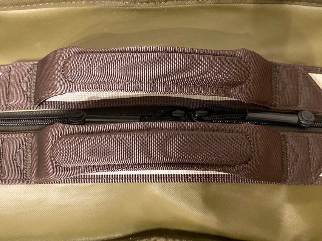 【週末SALE】極美品VICTORINOX ビクトリノックス　ボストンバッグ 緑