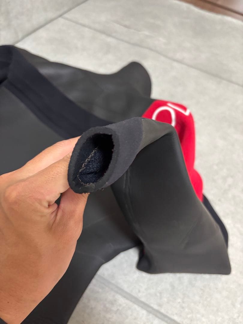 DOVE ダブ　フルスーツ　ウエットスーツ　カスタム