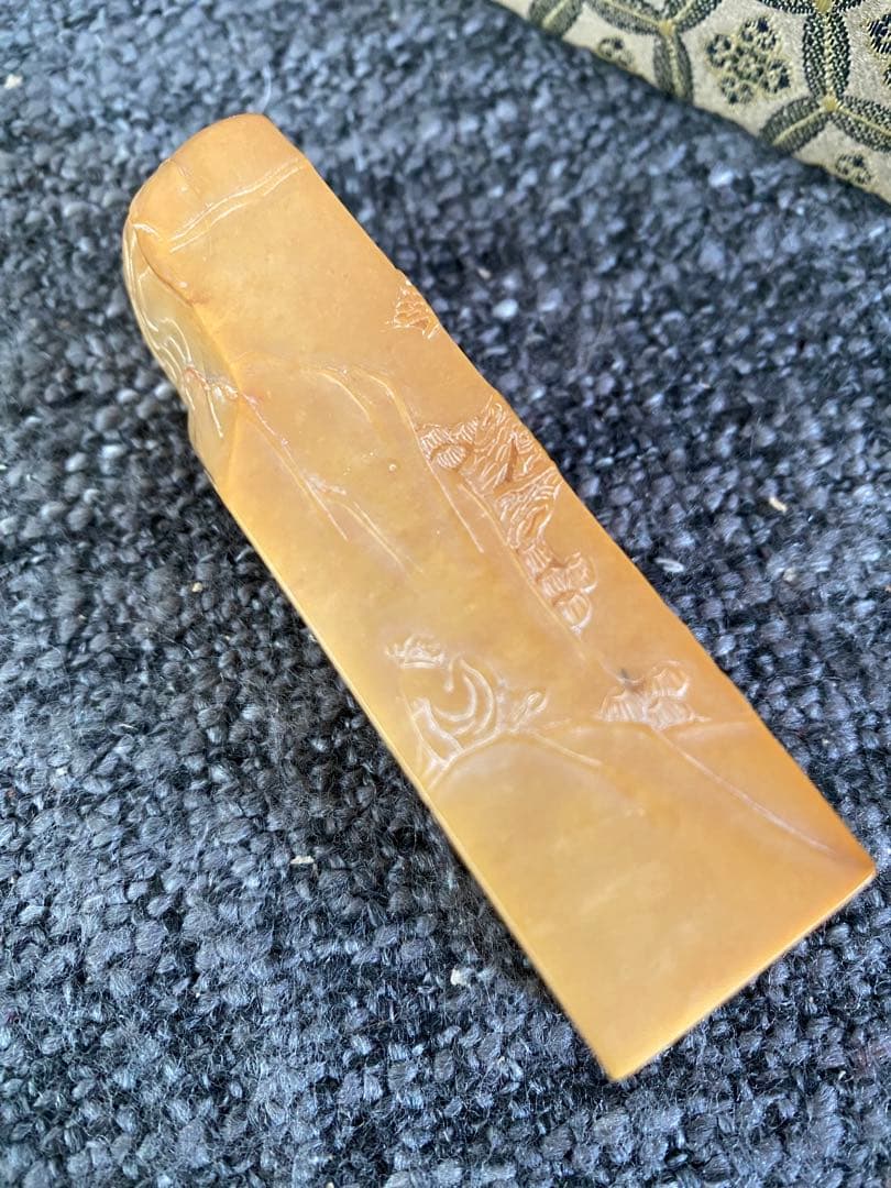 碓下黄・岱下黄　印材　落款印　中国古印材　豪刻 判子　印鑑　印泥　書道　硯　古墨