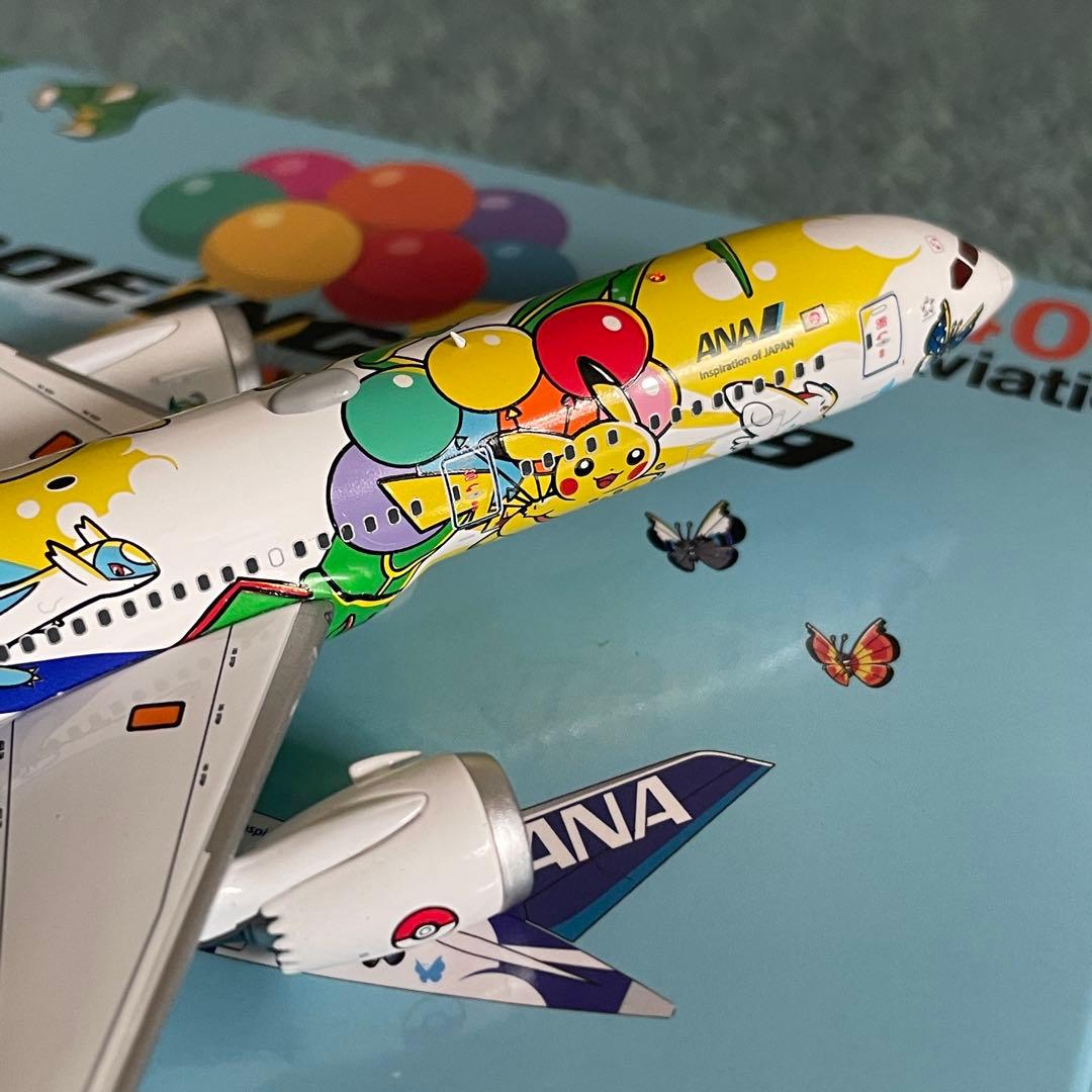 ANA 全日空 787-9 ポケモン ピカチュウジェット AV スタンドt付き