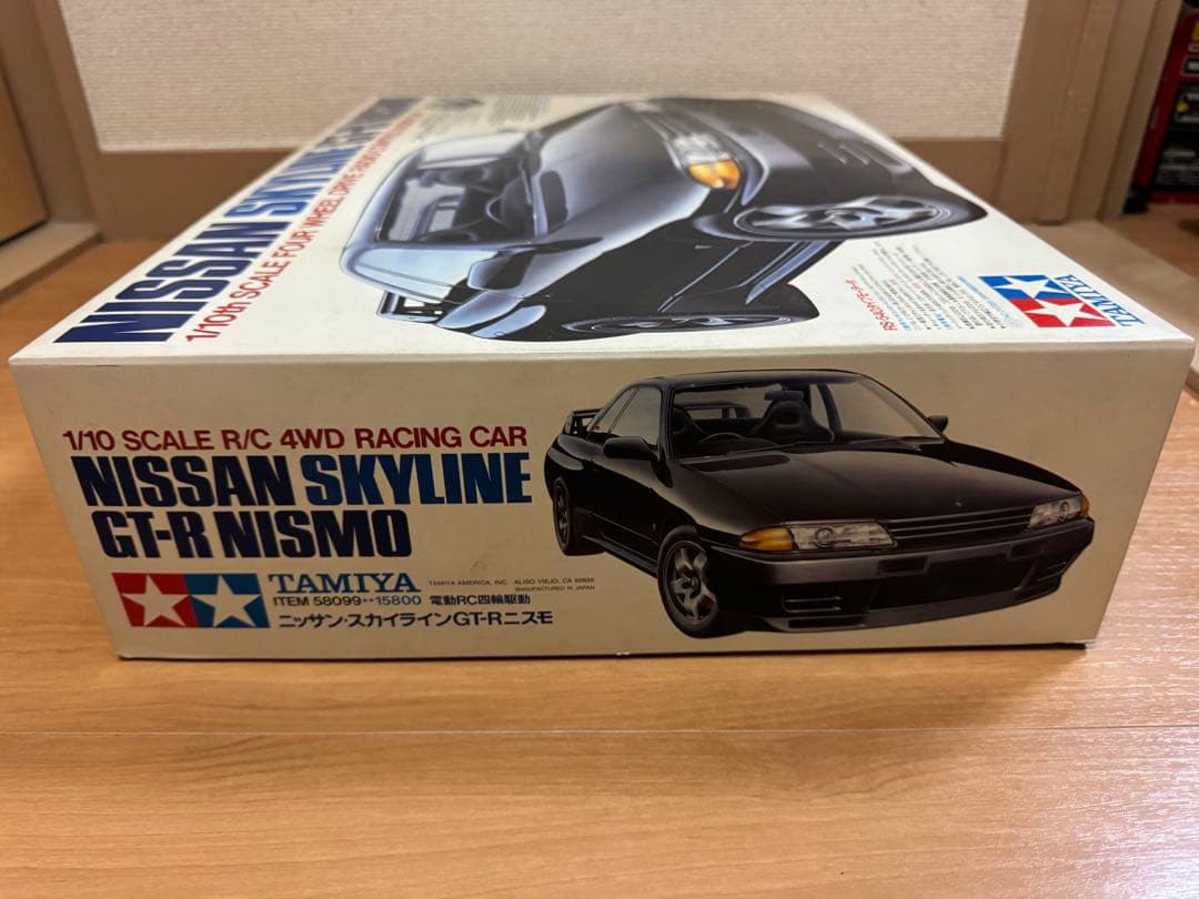 Nissan Skyline GT-R Nismo 1/10 ラジコンカー