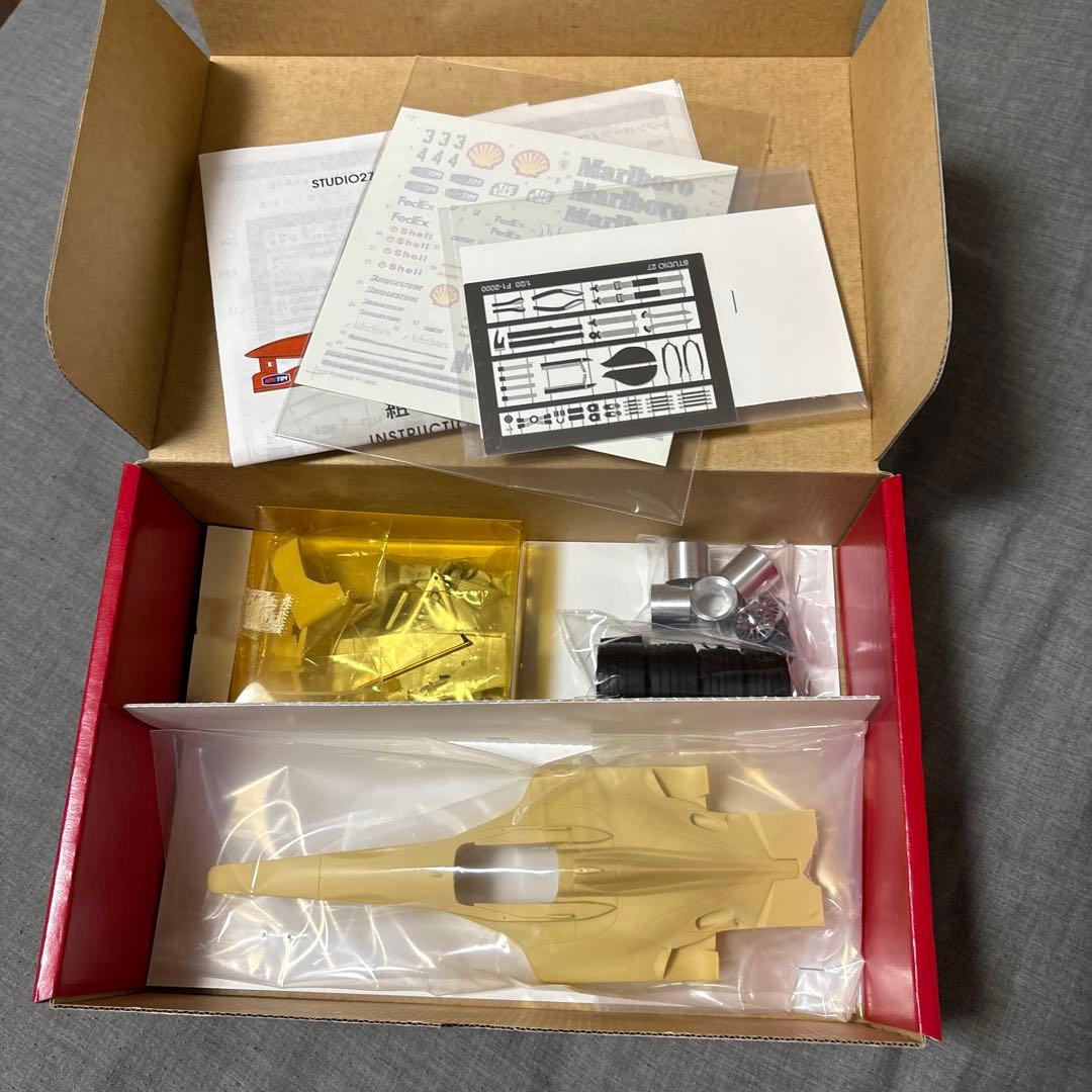 スタジオ27 1/20 レジンキット　フェラーリ　F1-2000 未組立