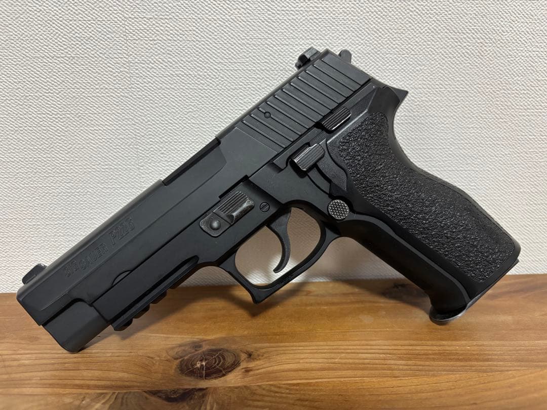 東京マルイ SIG SAUER P226 E2 ガスブロ