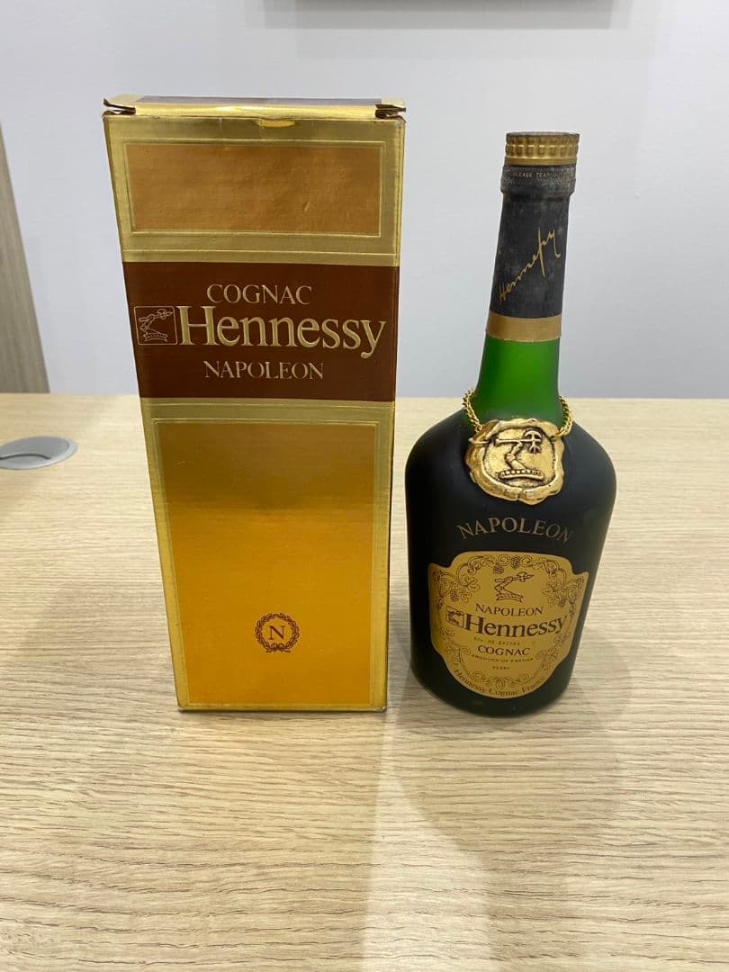 Hennessy Napoleon コニャック 箱付き