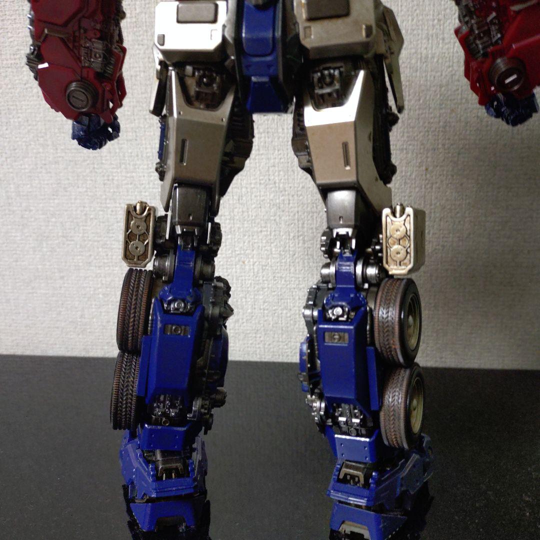 threezero　DLXスケール　オプティマスプライム