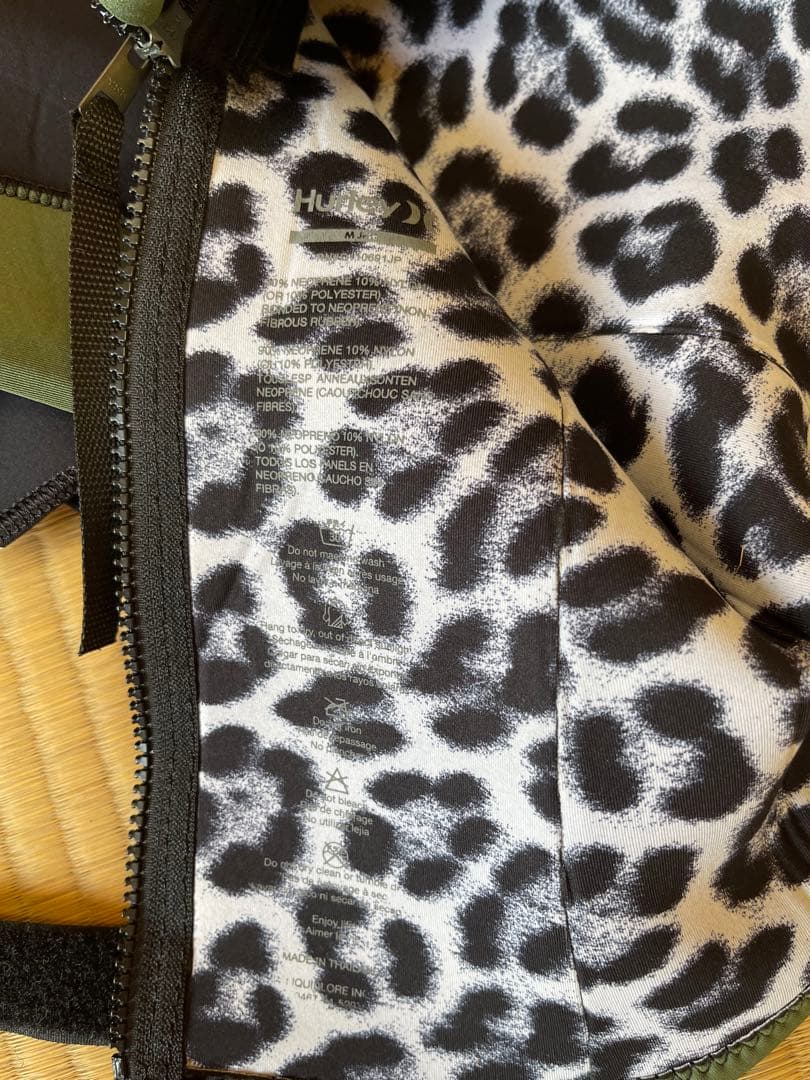 ウェットスーツ　タッパー