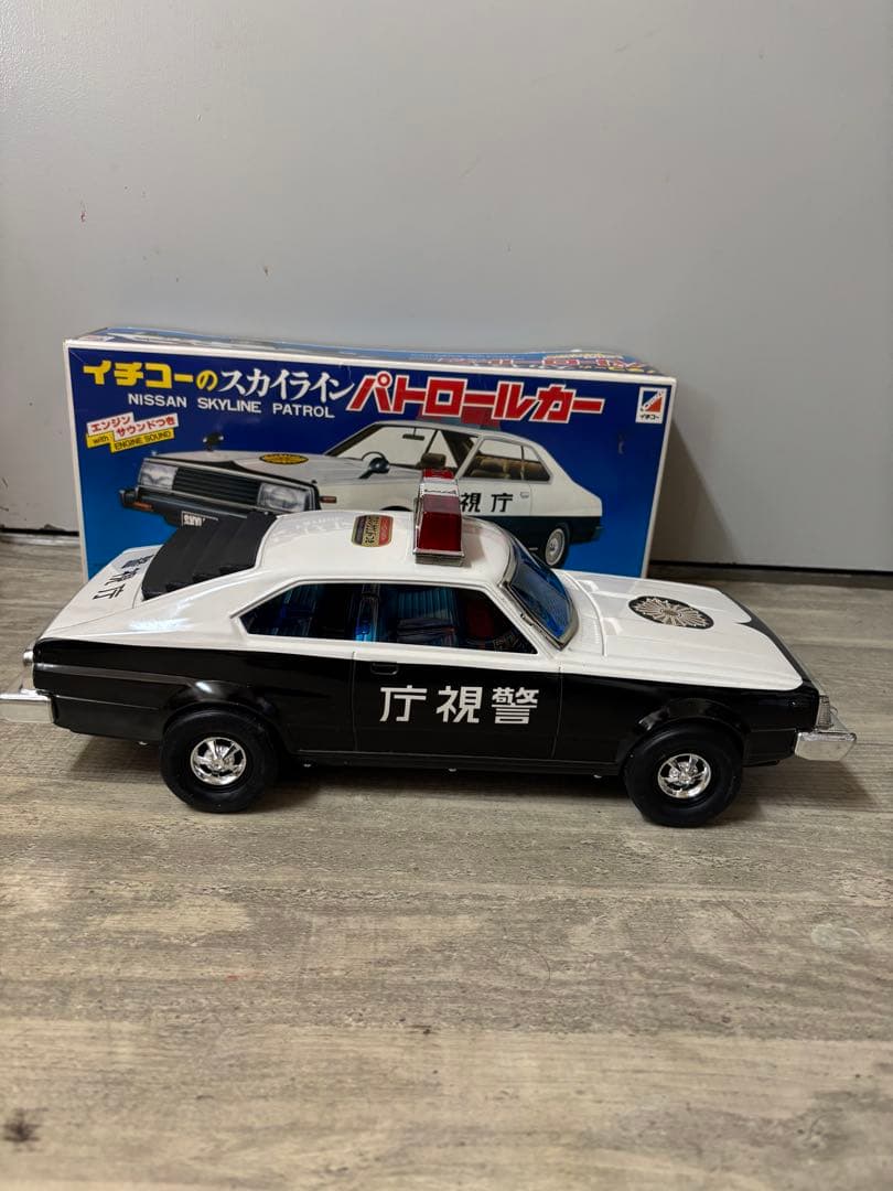 イチコー　スカイライン　パトカー　パトロールカー　ブリキ　昭和レトロ