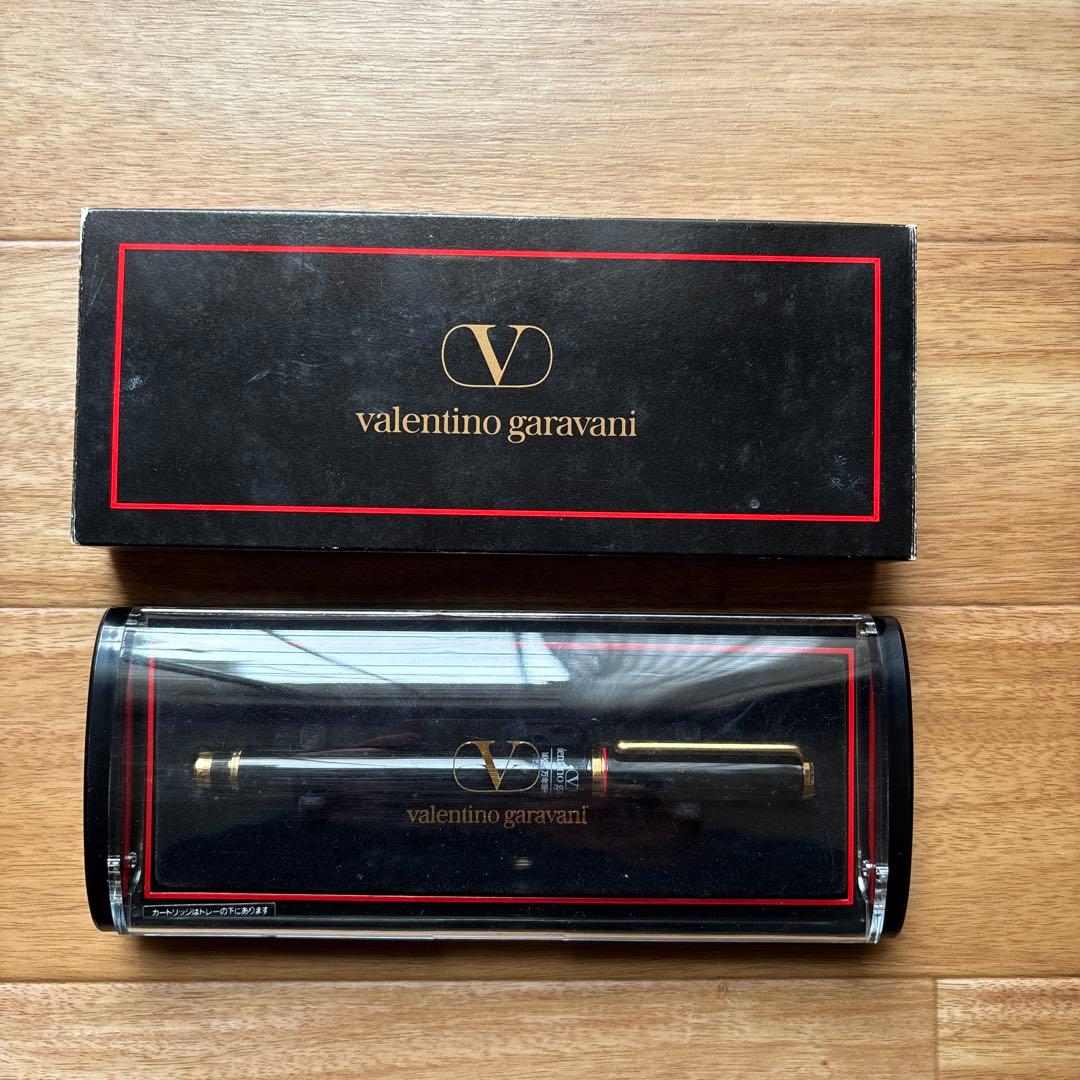 Valentino Garavani 万年筆 18K