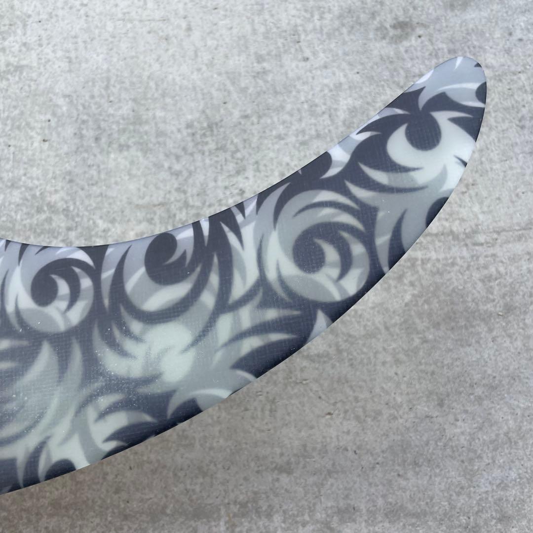 新品　シングルフィン　ロングボード　9インチ　キャプテンフィン系　アートフィン