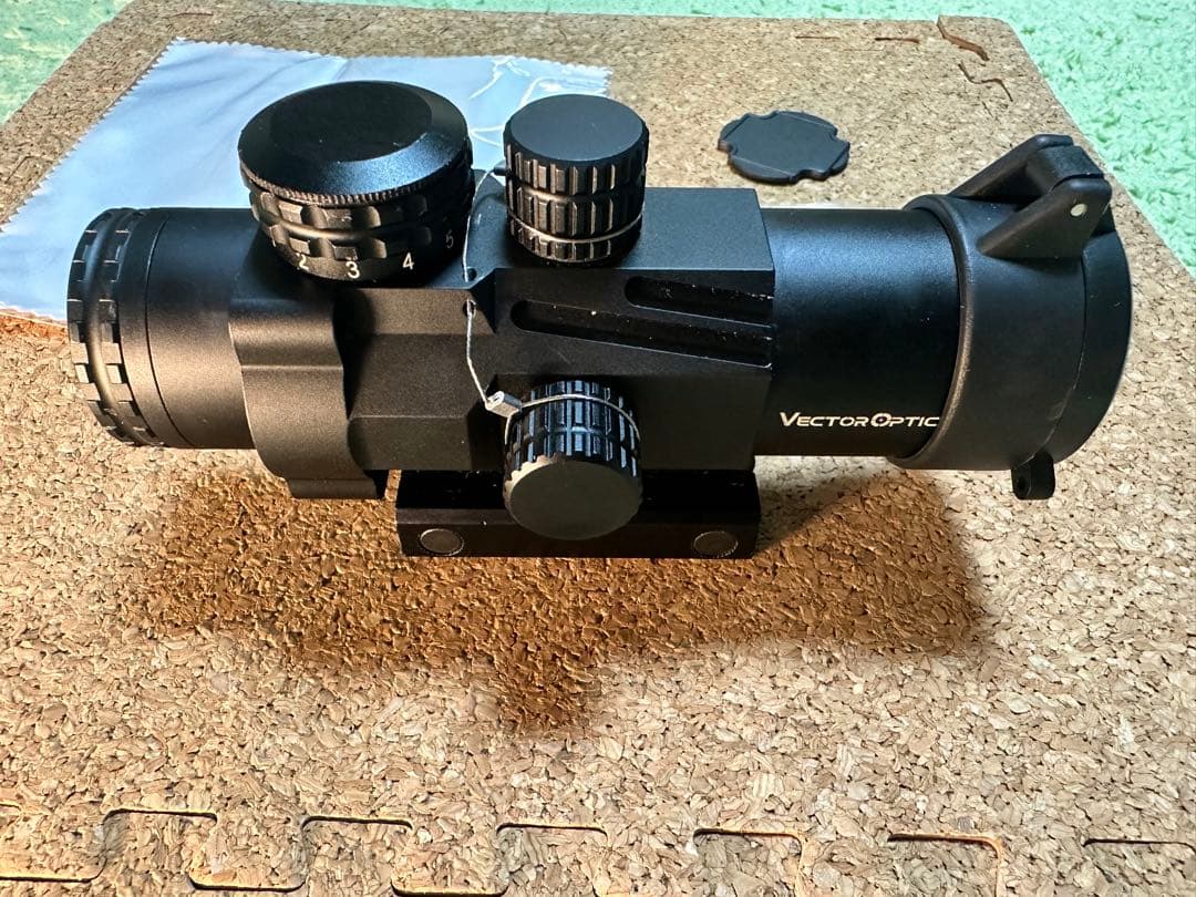 VECTOR OPTICS Calypos 3x32 スコープ