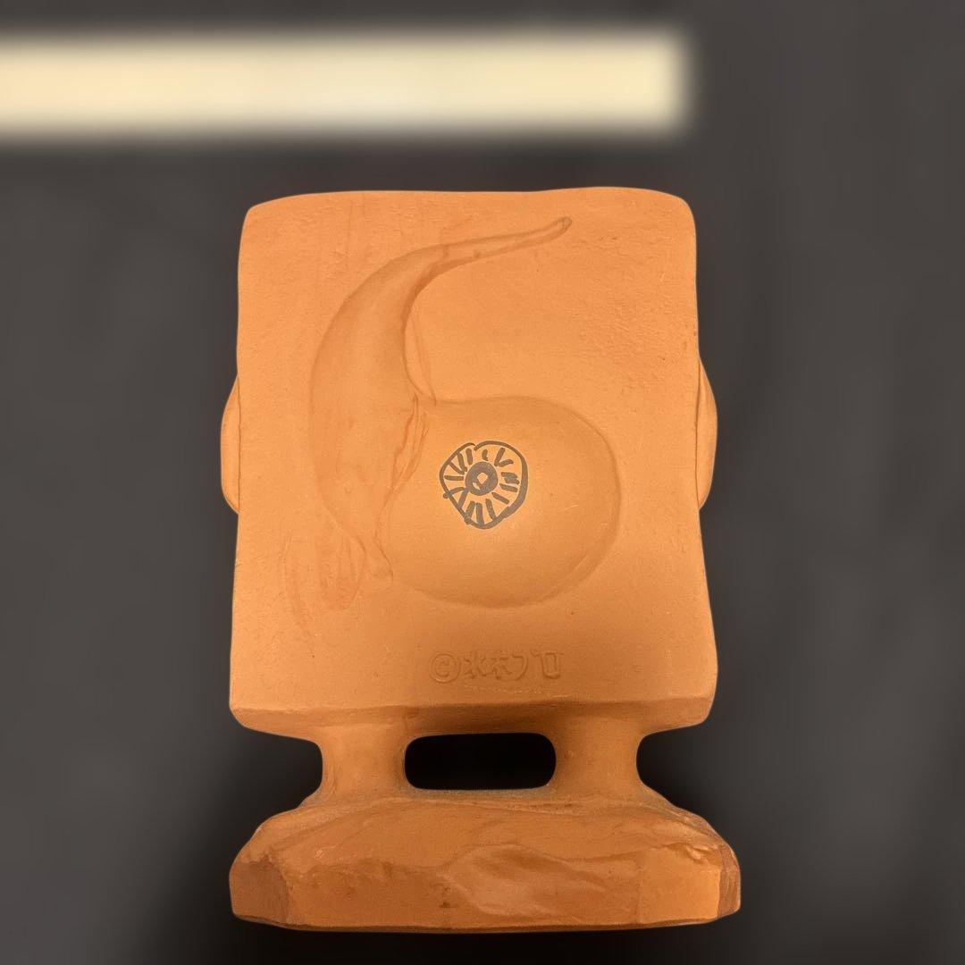 陶器製フィギュア アーティストサイン入り