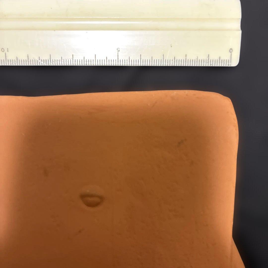 陶器製フィギュア アーティストサイン入り