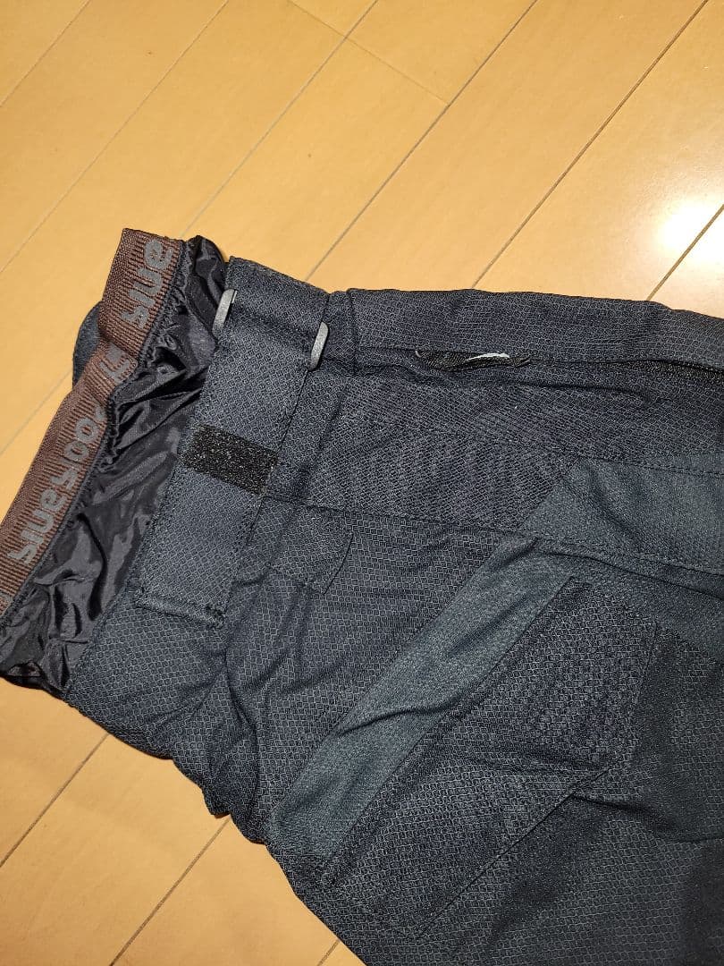 写真デザイン見て素材デザイン優れた、高級Husky ブラック スノーボードパンツ