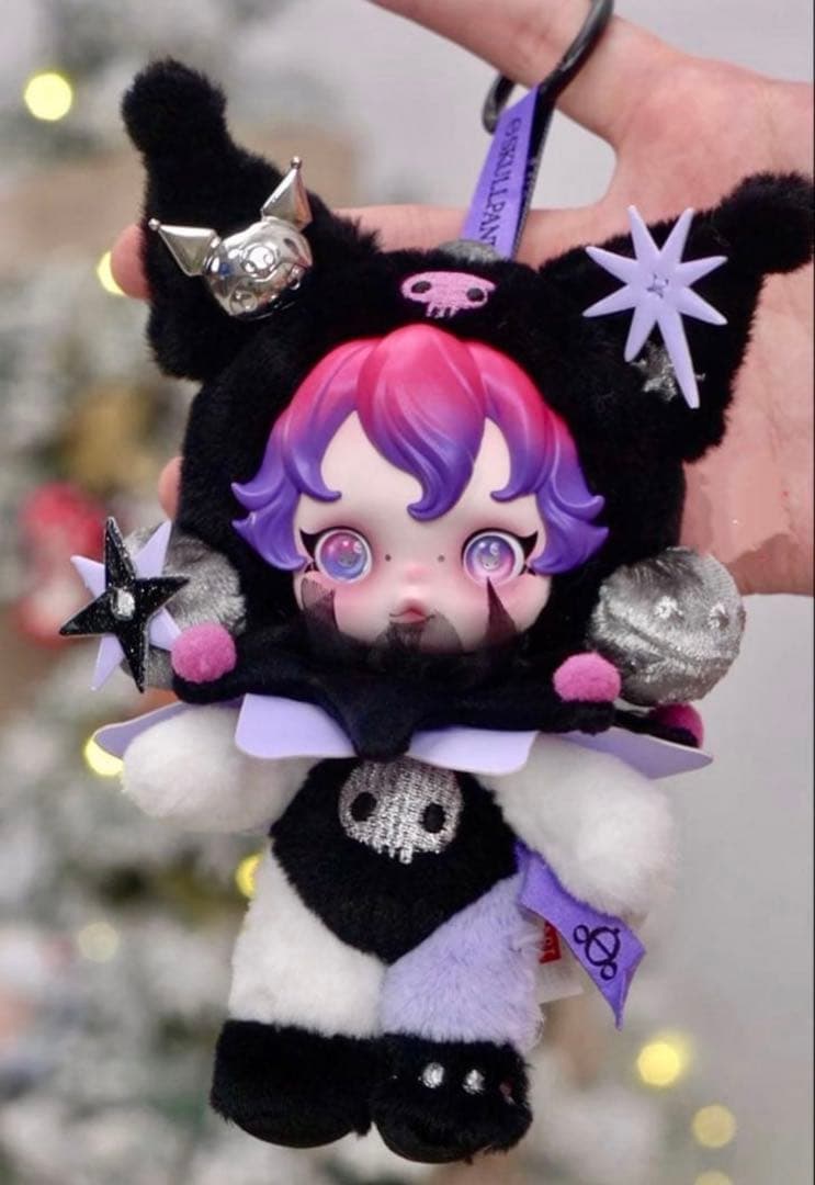 SKULLPANDA × サンリオ ぬいぐるみペンダント 2体　【日本購入品】