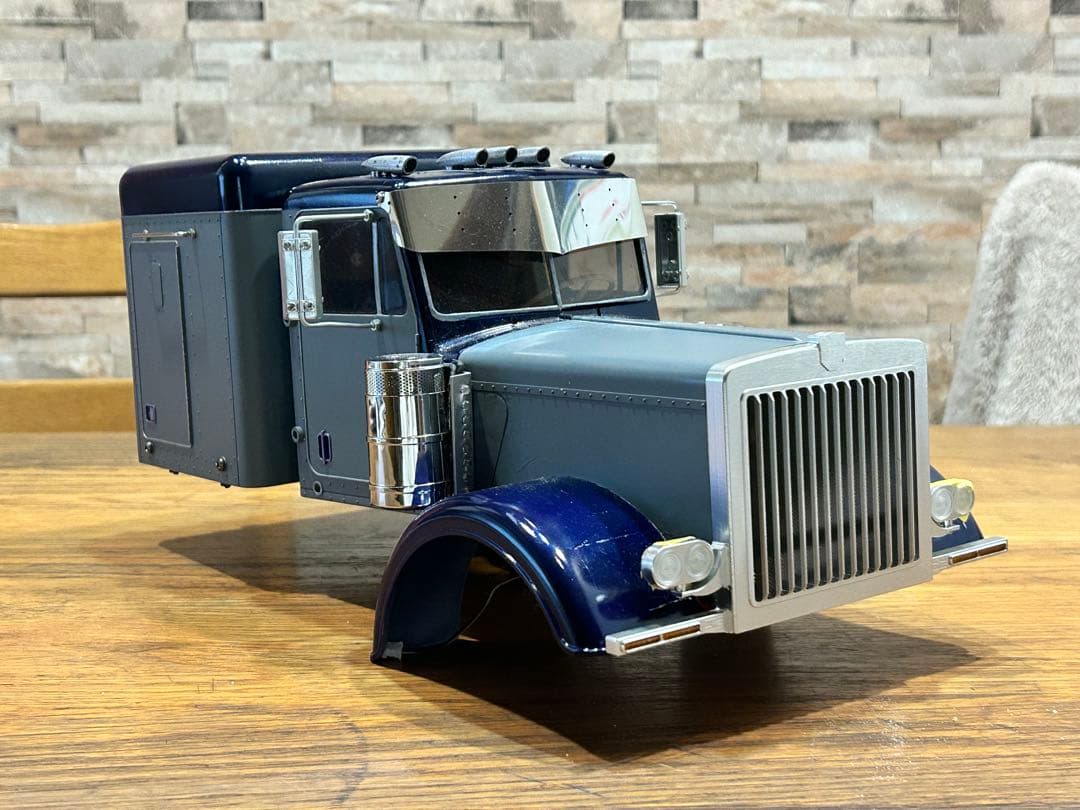 タミヤ1/14 グランドハウラー ボディ