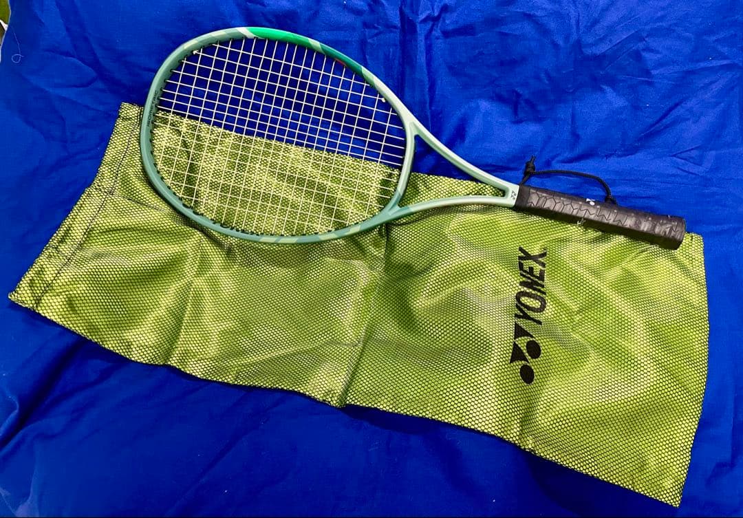 YONEX PERCEPT 100テニスラケット G2