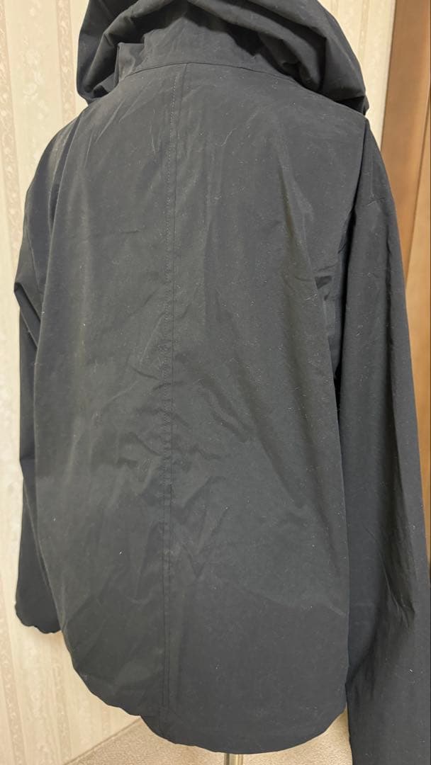 BEAMS 撥水 ストレッチフルジップフーディ ブラック