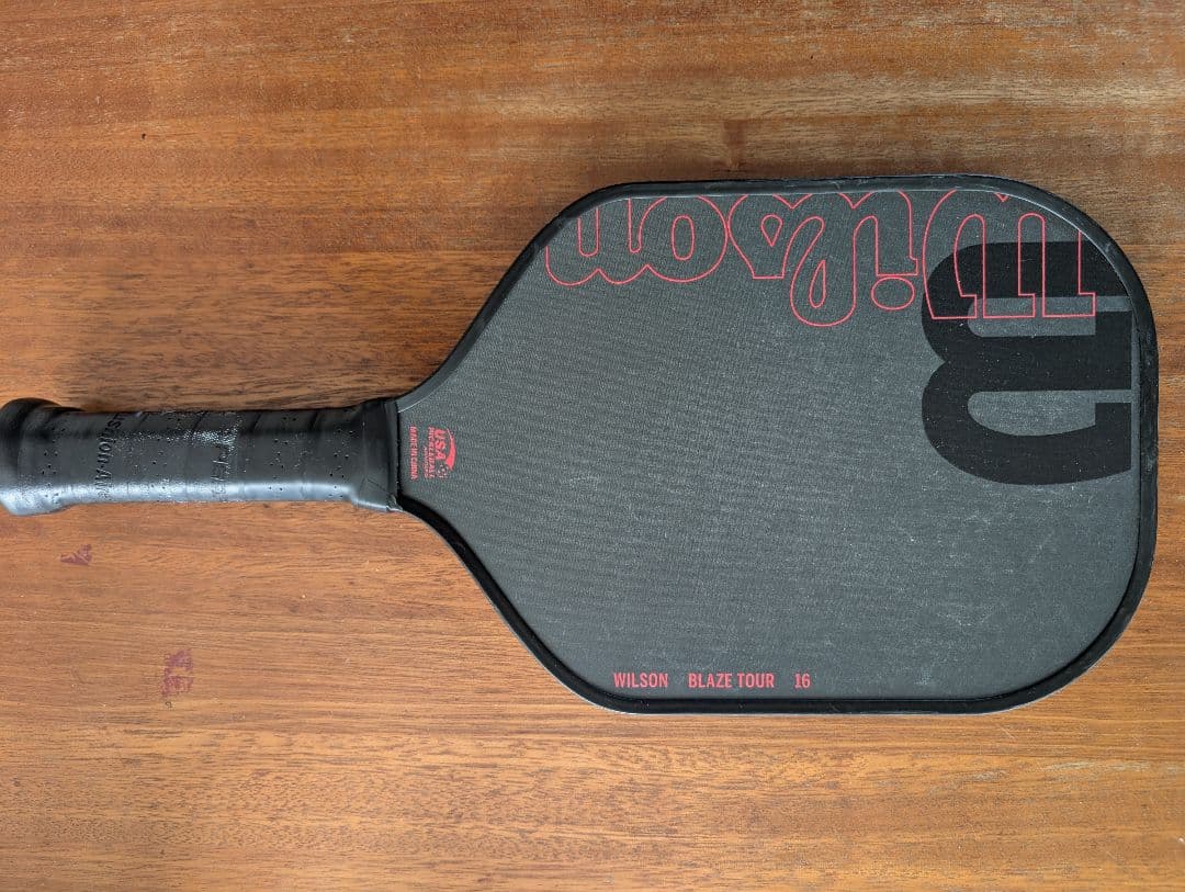 Wilson Blaze Tour 16ピックルボールパドル