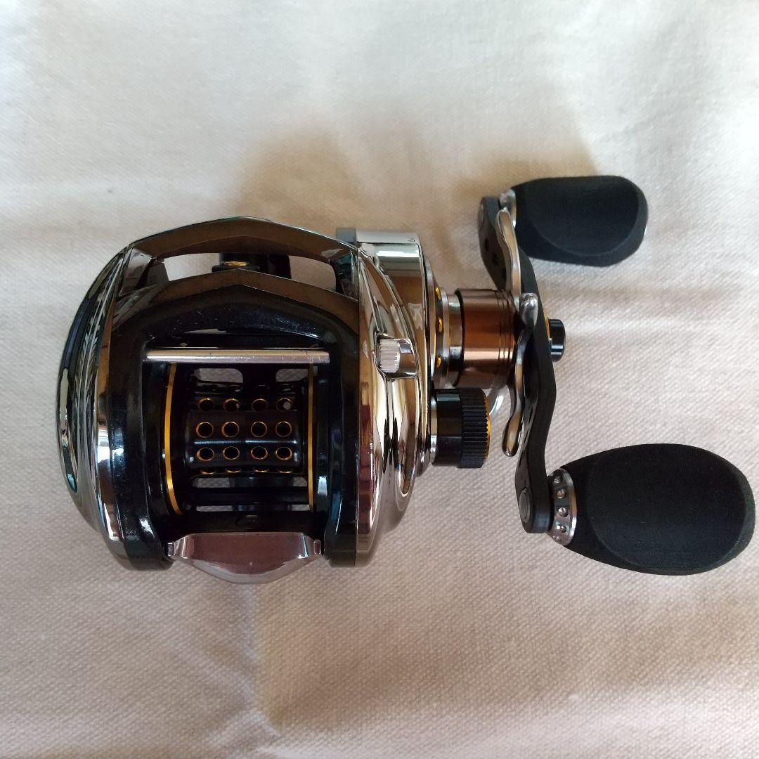 アブガルシア レボ エリートIB5 (右) 純正カスタム