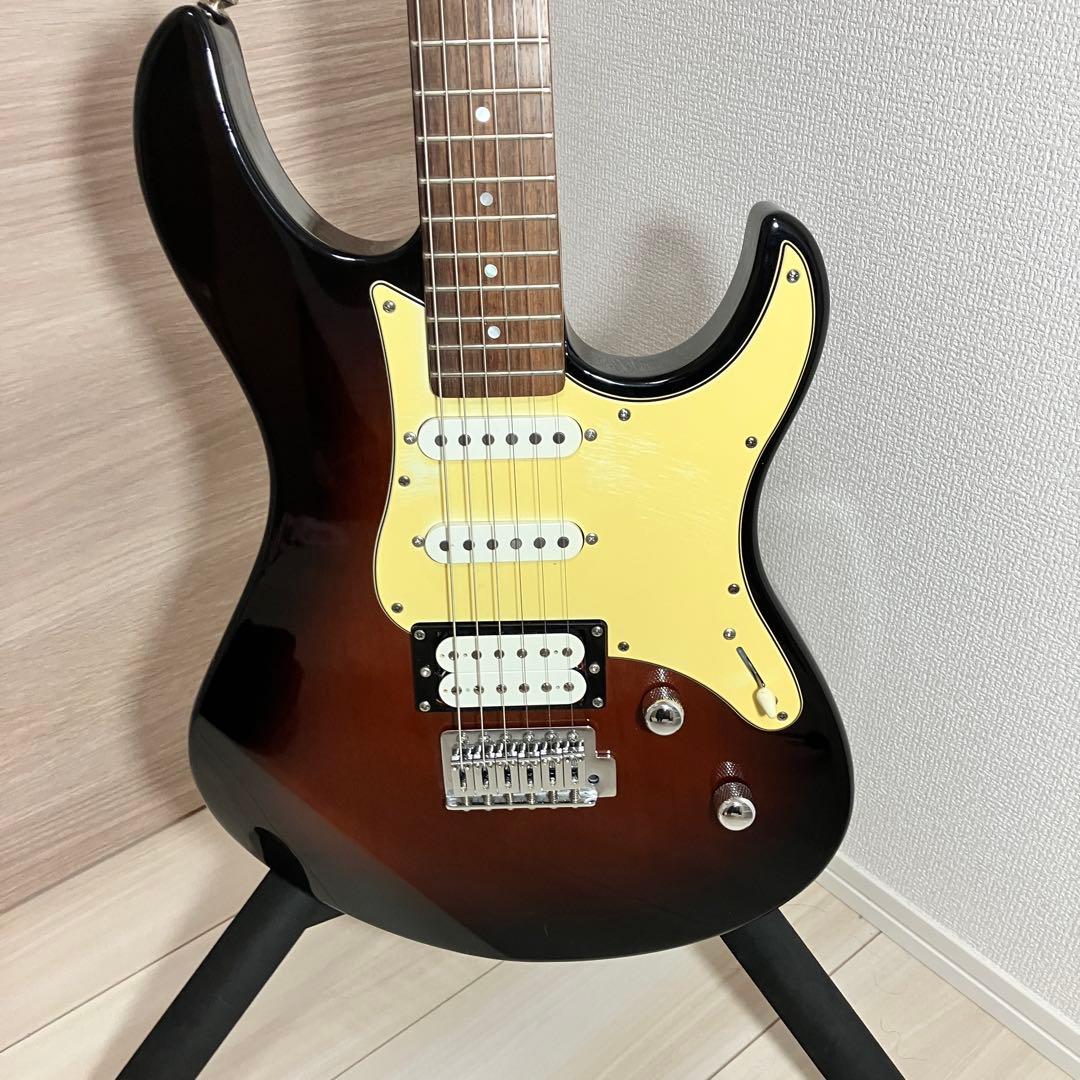 【美品•ケース付】YAMAHA PACIFICA PAC112V エレキギター