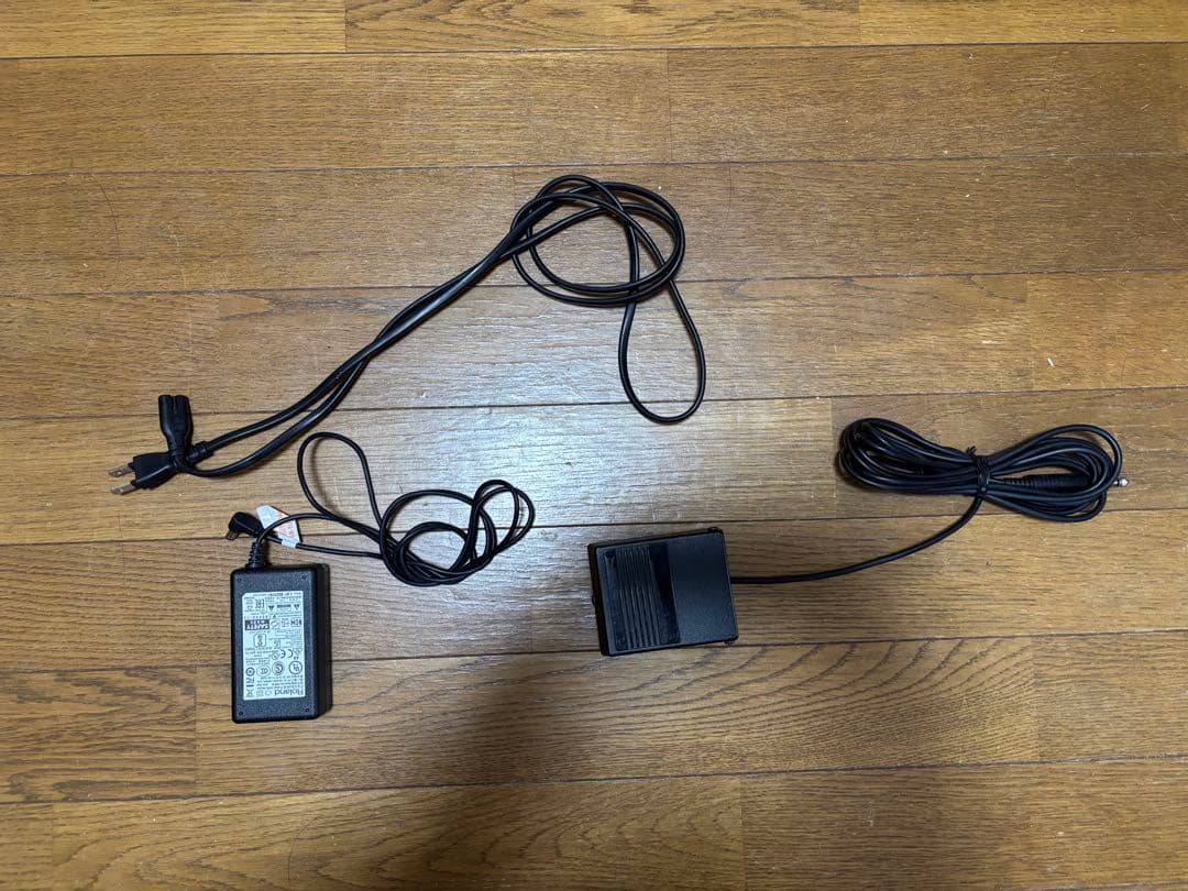 Roland RD-88 純正キャスターケース付き（単品販売もあります！）